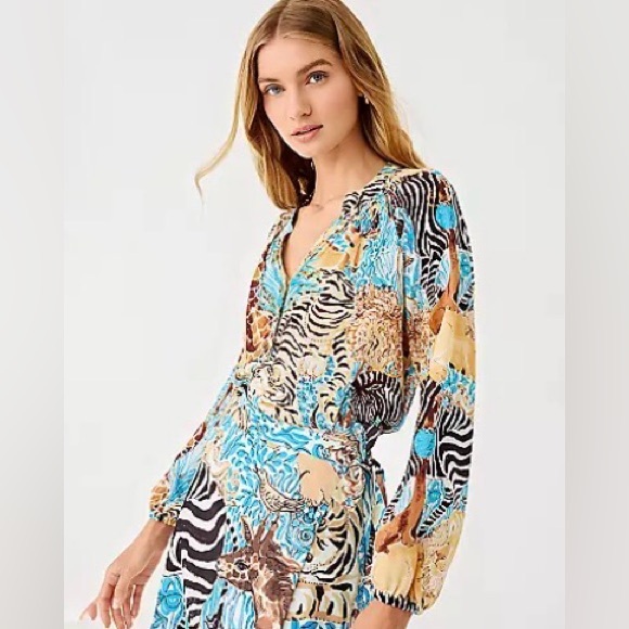 Lilly Pulitzer Tops - Lilly Pulitzer Elsa Silk Top in Vintage Vault print Breezy Aqua Lilly’s Zoo